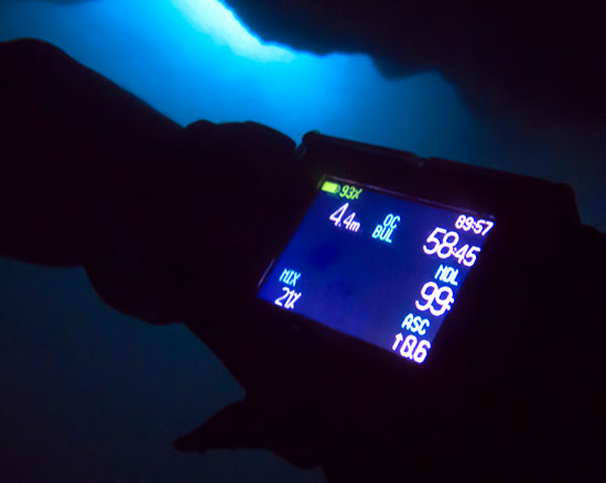 ix3m_display_underwater-550.jpg